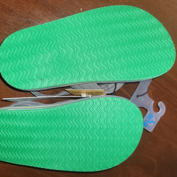 Toddler Ash Flip Flop Sandals-Cat & Jack Gray/Green L 9/10 - Picture 3 of 3